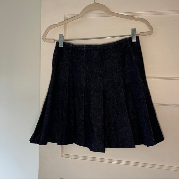 Reformation Denim Pleated Skirt - Picture 5 of 9